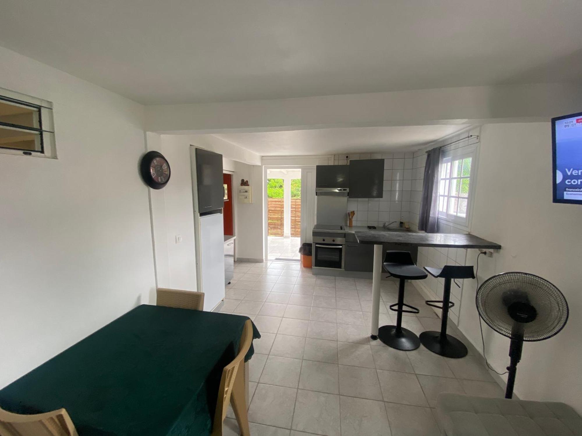 Logement De 40M2 Avec Terrasse, Moderne Et Equipe Petit-Canal Exteriör bild