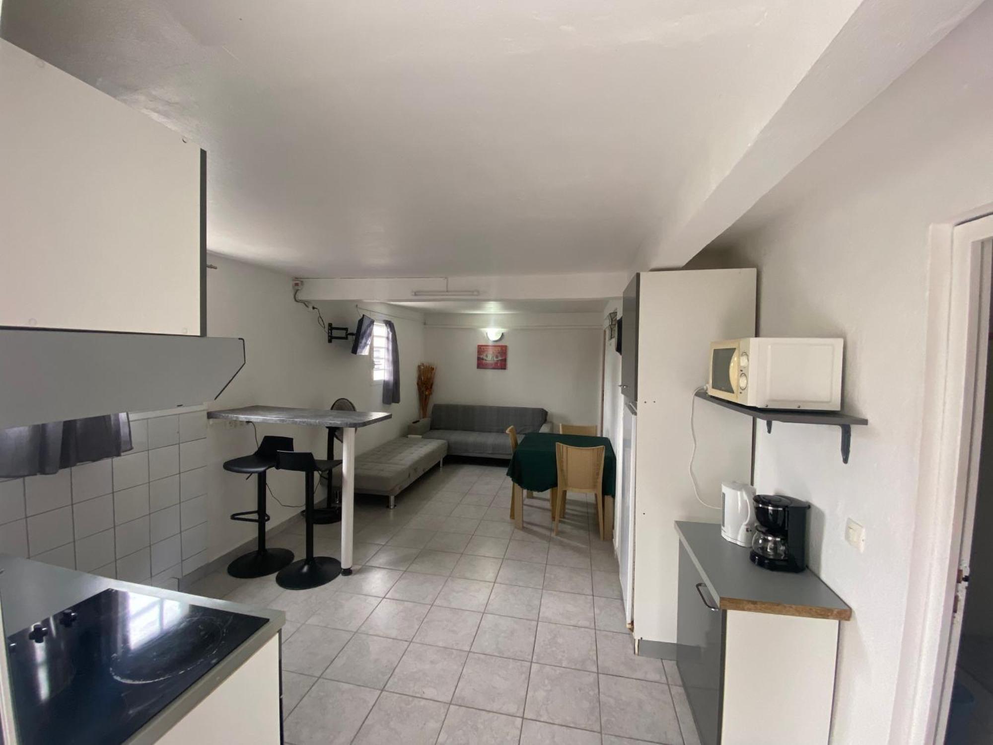 Logement De 40M2 Avec Terrasse, Moderne Et Equipe Petit-Canal Exteriör bild